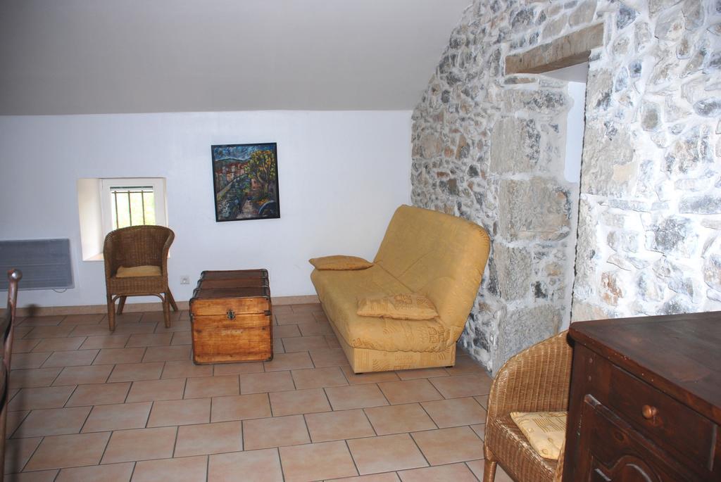 Bed and Breakfast Les Jardins Du Mas Evesque à Rousson  Chambre photo