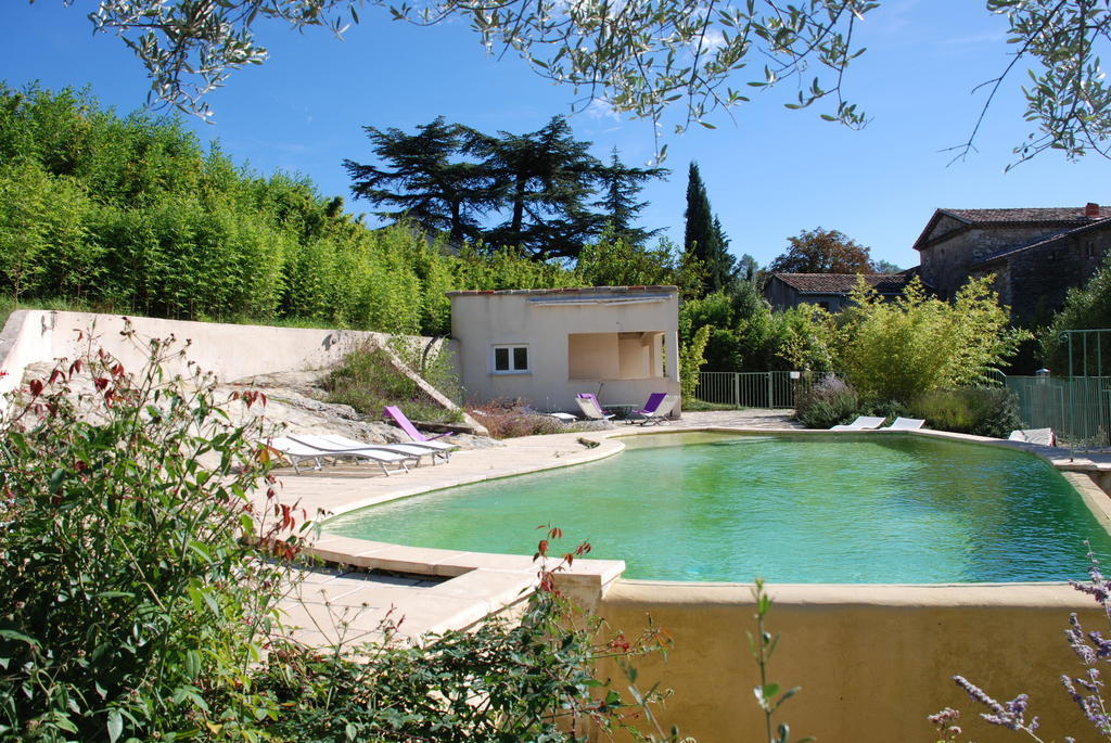 Bed and Breakfast Les Jardins Du Mas Evesque à Rousson  Chambre photo